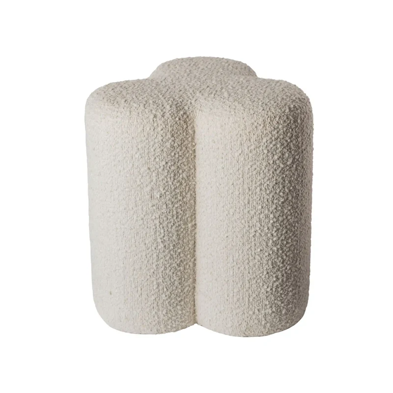 Clover beyaz teddy bukle kumaşlı bulut formlu yuvarlak puf