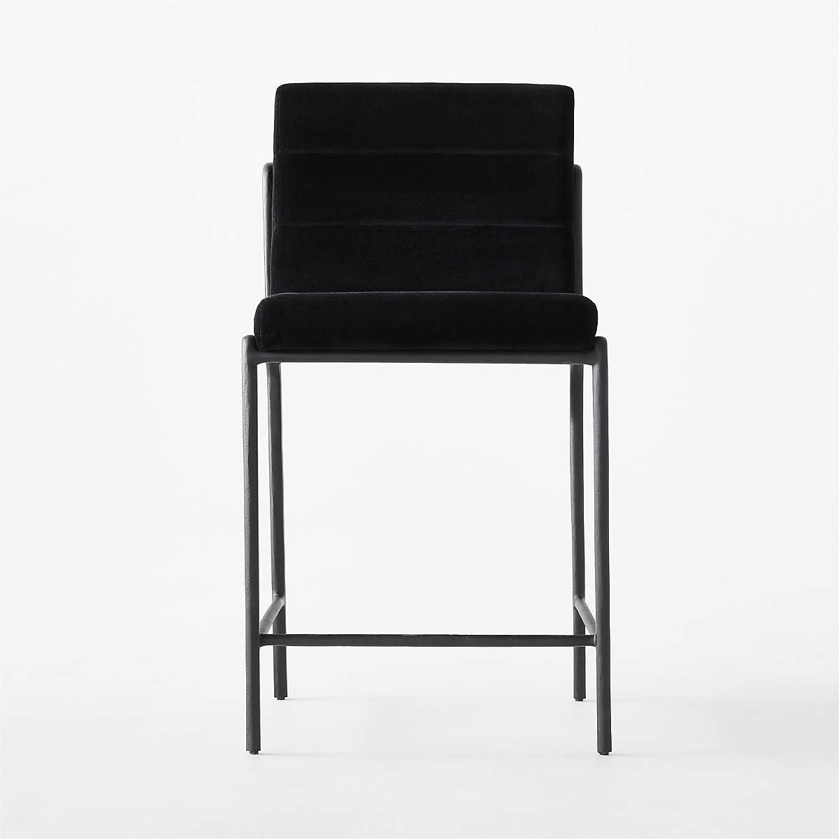 Nephi siyah kadife kumaşlı dilim dikiş detaylı siyah metal ayaklı bar sandalyesi